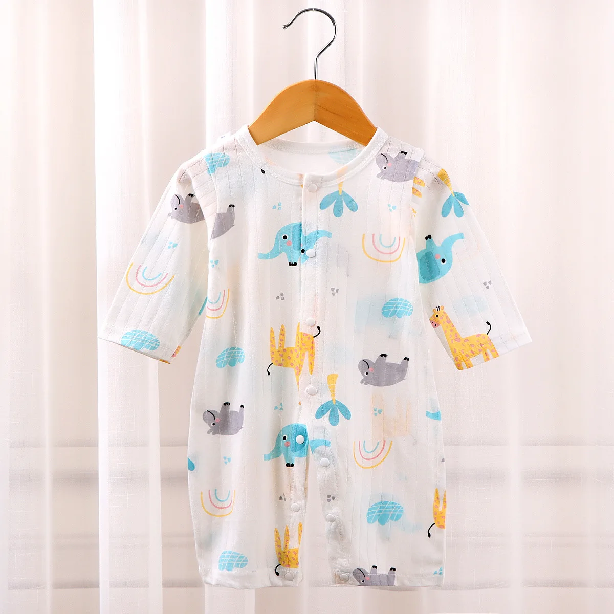 Baby Jumpsuit 100% Cotton Long Sleeved Crawling Suit Thin Sleepwear Summer New Short Sleeved Khai for Boys and Girls
Baby Jumpsuit 100% Cotton Long Sleeved Crawling Suit Thin Sleepwear Summer New Short Sleeved Khai for Boys and Girls