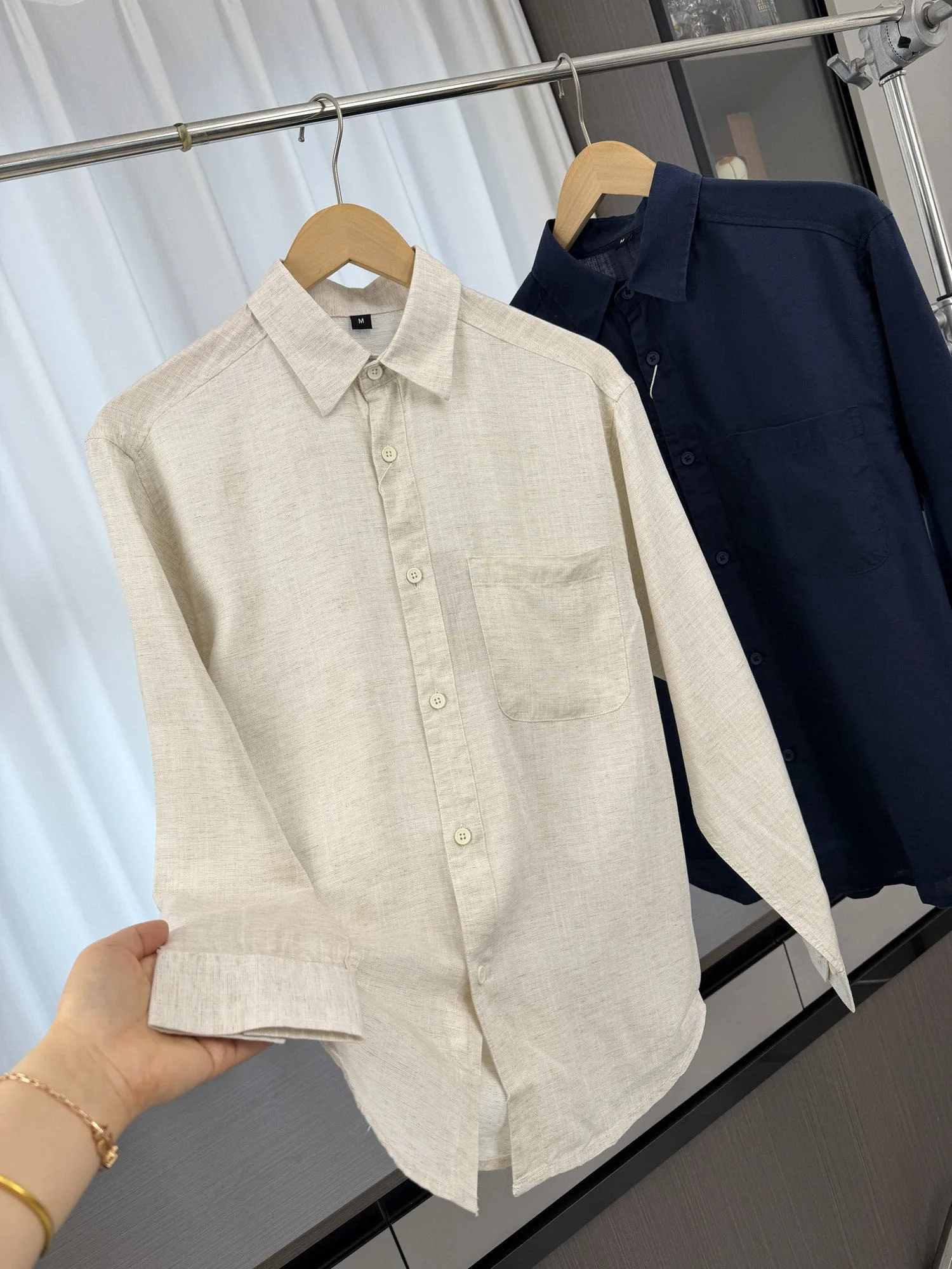 Breathable Casual Men's Long Sleeve Shirt Linen Blend Basic Loose Fit Spring Commuting Versatile Shirt Skin-friendly
Breathable Casual Men's Long Sleeve Shirt Linen Blend Basic Loose Fit Spring Commuting Versatile Shirt Skin-friendly