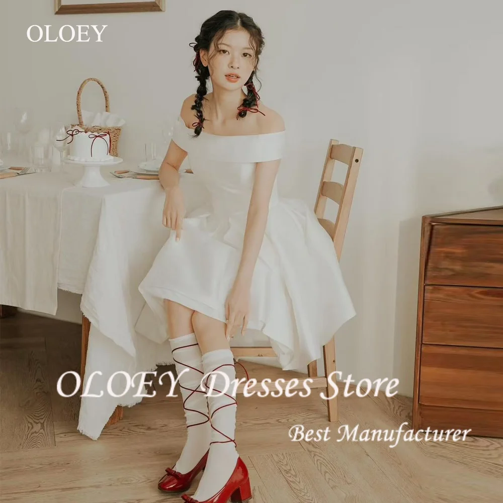 OLOEY Simple A Line Wedding Dress Off the Shoulder Knee Length Bridal Photoshoot Style Bridal Gown Satin customized
OLOEY Simple A Line Wedding Dress Off the Shoulder Knee Length Bridal Photoshoot Style Bridal Gown Satin customized