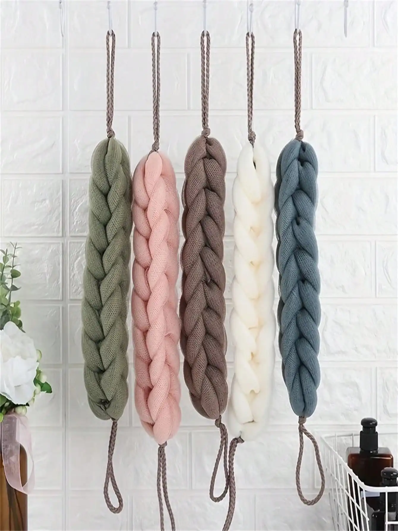 1pc Braided Mesh Back Scrubber with Rope Handle - Long-reach Exfoliating Body Sponge for Shower! This ergonomic scrubber feature
1pc Braided Mesh Back Scrubber with Rope Handle - Long-reach Exfoliating Body Sponge for Shower! This ergonomic scrubber feature