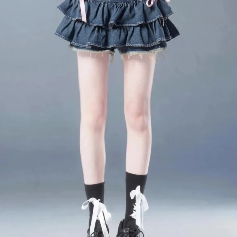Spring and Autumn New Korean-style Blue Denim Pleated Skirt, Spicy A-line Slimming Short Skirt, Design Sense Skirt Pants
Spring and Autumn New Korean-style Blue Denim Pleated Skirt, Spicy A-line Slimming Short Skirt, Design Sense Skirt Pants