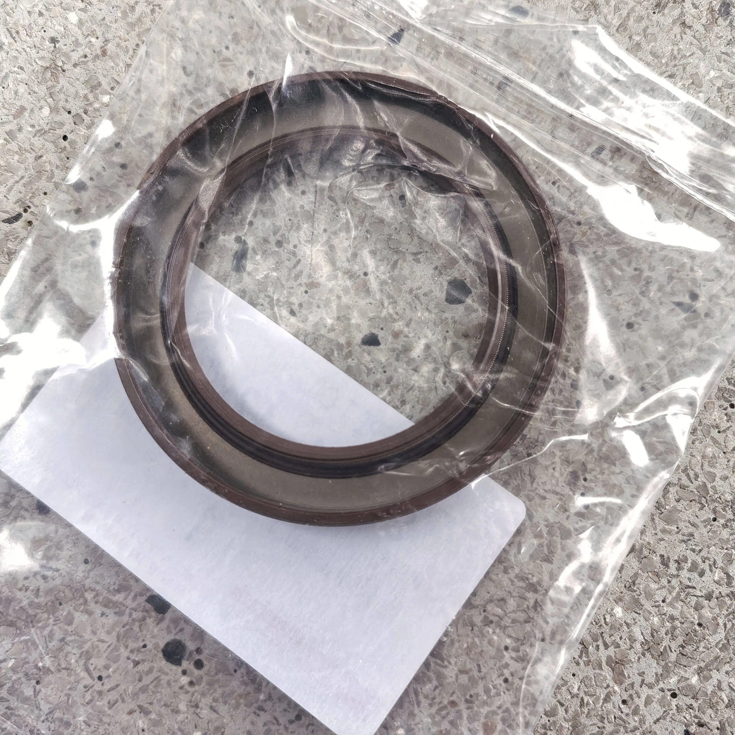 Genuine Brand New for Toyota Camry Crown Reiz Highlander Corolla Corolla EX Vios RAV4 Rear Axle Oil Seal Rear Wheel Oil Seal
Genuine Brand New for Toyota Camry Crown Reiz Highlander Corolla Corolla EX Vios RAV4 Rear Axle Oil Seal Rear Wheel Oil Seal