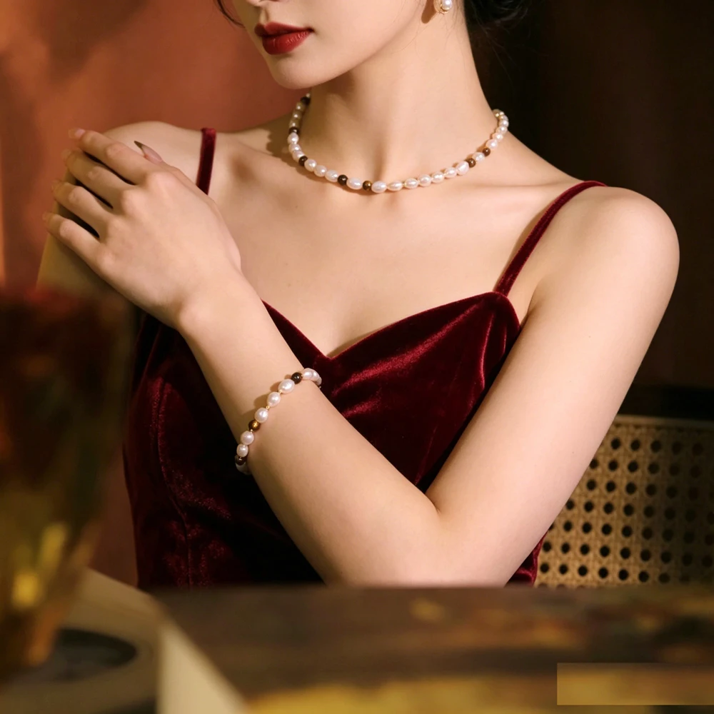 Women Elegant Original Pearl Tiger Eye Clasp Bracelet Necklace Set Trend Casual Wedding Banquet Wear Accessories Gifts Party
Women Elegant Original Pearl Tiger Eye Clasp Bracelet Necklace Set Trend Casual Wedding Banquet Wear Accessories Gifts Party