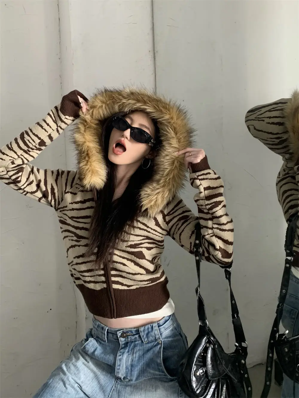 Harajuku Zip Up Hoodies Winter Clothes Slim Streetwear Vintage Korea Punk Coats Emo Girl Fox Fur Sweatshirts Y2k Knit Hoodie Top
Harajuku Zip Up Hoodies Winter Clothes Slim Streetwear Vintage Korea Punk Coats Emo Girl Fox Fur Sweatshirts Y2k Knit Hoodie Top