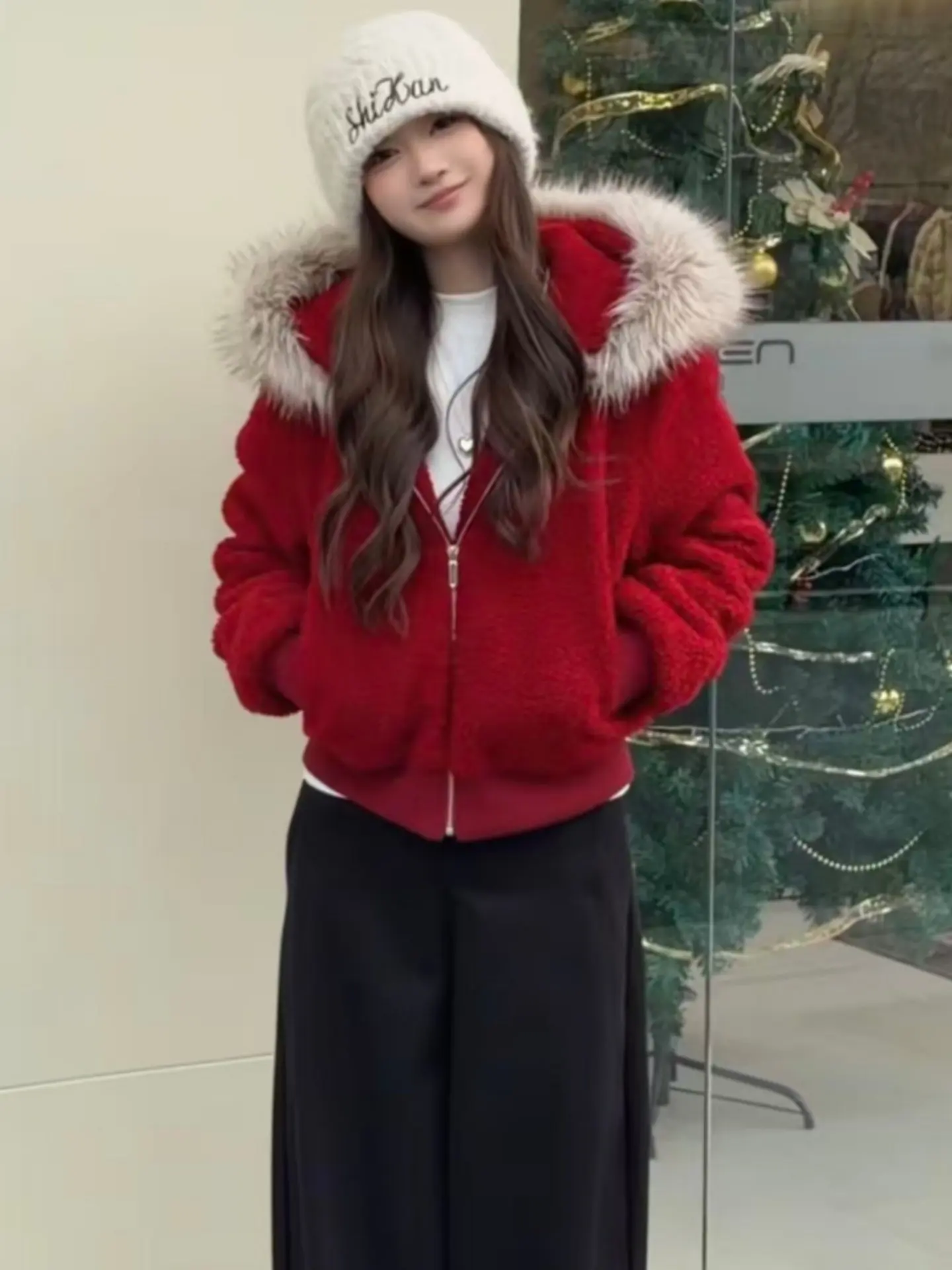 Ladies Short Cotton Lamb Fur Jacket Thick Warm Winter Coat Korean Style Zipper Closure Long Sleeve Pure Color for Women
Ladies Short Cotton Lamb Fur Jacket Thick Warm Winter Coat Korean Style Zipper Closure Long Sleeve Pure Color for Women