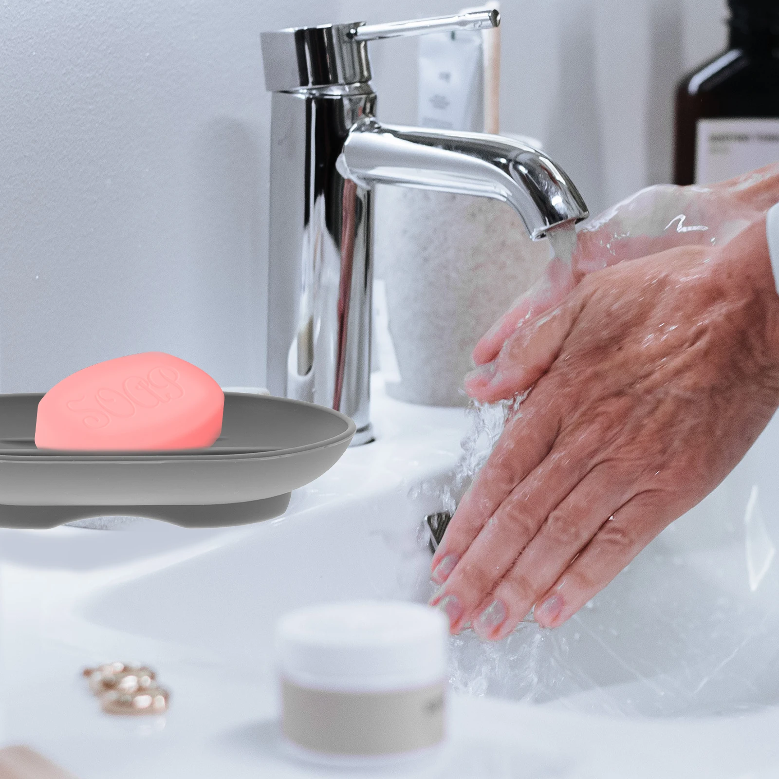 4 Pcs Silicone Soap Dish Self Draining Holder Bath Tray Non-slip Storage Liquid 
4 Pcs Silicone Soap Dish Self Draining Holder Bath Tray Non-slip Storage Liquid