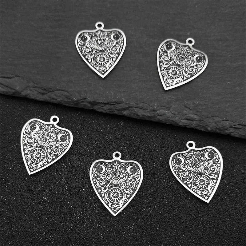 5pcs Punk Evil Eye Moon Heart Love Pendant for Women Men Stainless Steel Jewelry Making DIY Handmade Craft Findings Accessories
5pcs Punk Evil Eye Moon Heart Love Pendant for Women Men Stainless Steel Jewelry Making DIY Handmade Craft Findings Accessories