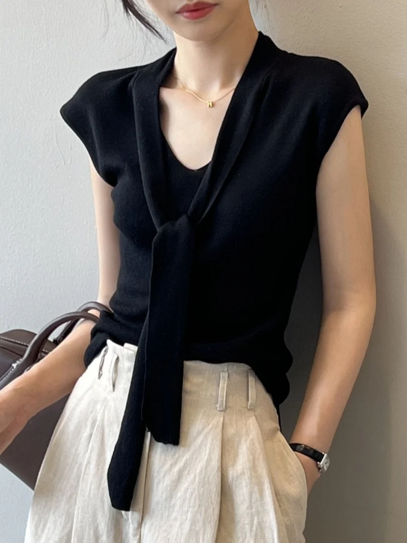 Summer Design Sensation Sash Pure Color Simple Knitted Fashion High-End Sensation Top Elegant Unique Base Shirt Women's Knitwear
Summer Design Sensation Sash Pure Color Simple Knitted Fashion High-End Sensation Top Elegant Unique Base Shirt Women's Knitwear