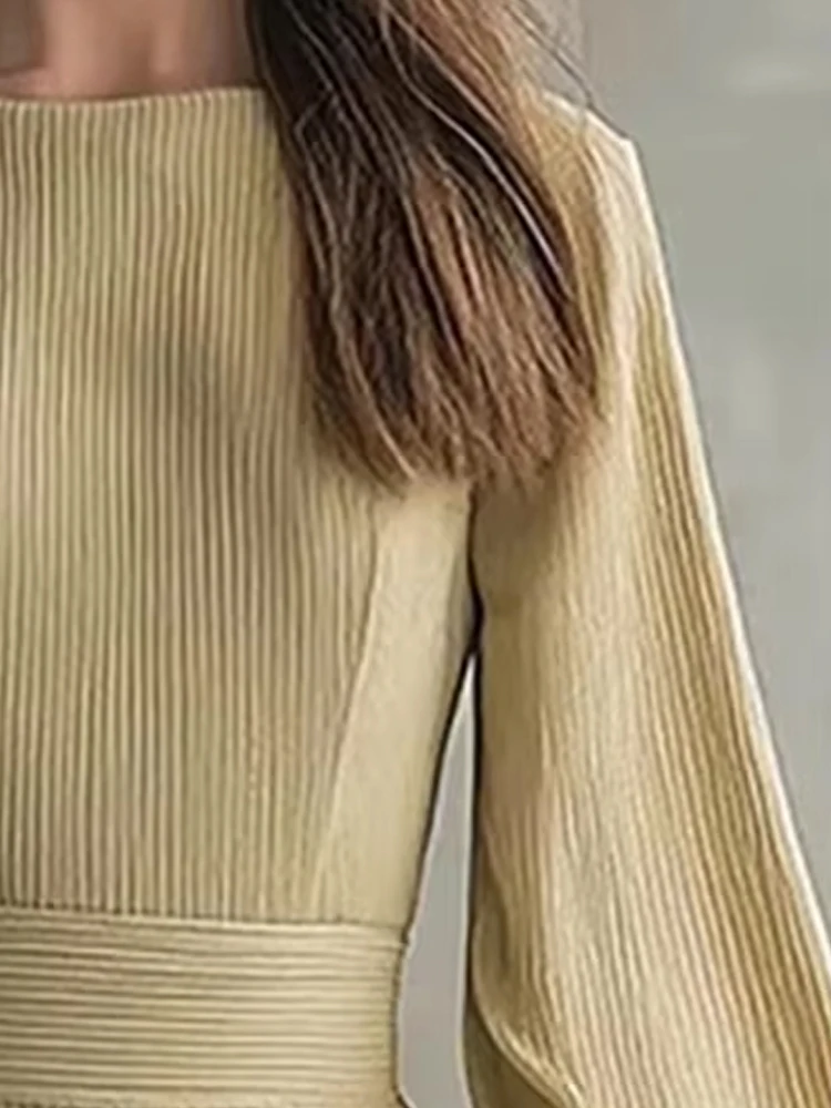 Women's Elegant Bell Sleeve Solid Maxi Dress Wrinkle Texture Round Neck High Waist Slim Fit Fashion A Line Vacation Long Dresses
Women's Elegant Bell Sleeve Solid Maxi Dress Wrinkle Texture Round Neck High Waist Slim Fit Fashion A Line Vacation Long Dresses