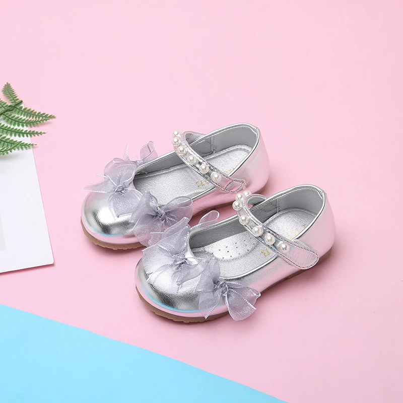 2025 Autumn New Girls Flat Shoes with Lace Bowknots Kids Leather Shoes Versatile Fashion Children Princess Shoes Soft Non-slip 
2025 Autumn New Girls Flat Shoes with Lace Bowknots Kids Leather Shoes Versatile Fashion Children Princess Shoes Soft Non-slip