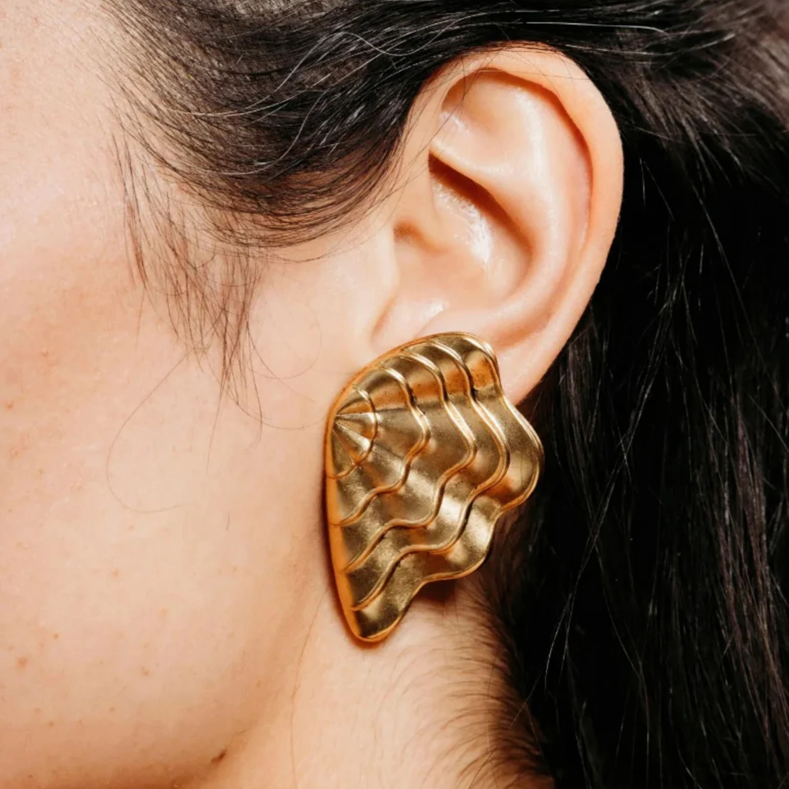 YHTOT Vintage Chunky Hoop Gold Color Toned Earrings Stainless Steel Texture Earrings Women's Accessories Party Gifts
YHTOT Vintage Chunky Hoop Gold Color Toned Earrings Stainless Steel Texture Earrings Women's Accessories Party Gifts
