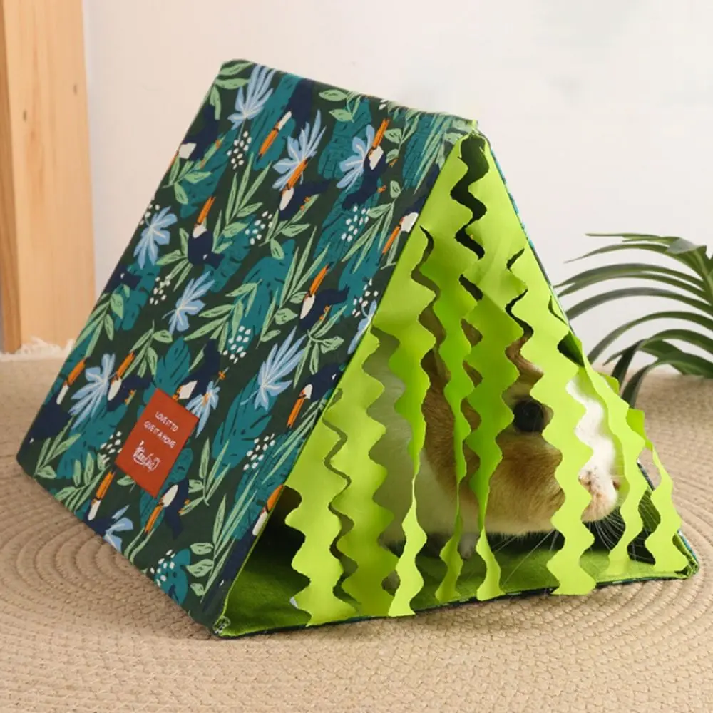 Cartoon Hamster Hiding House Parrot Pattern Breathable Hamster Triangle Tunnel Hamster Tent with Tassel Parrots Hammock 
Cartoon Hamster Hiding House Parrot Pattern Breathable Hamster Triangle Tunnel Hamster Tent with Tassel Parrots Hammock