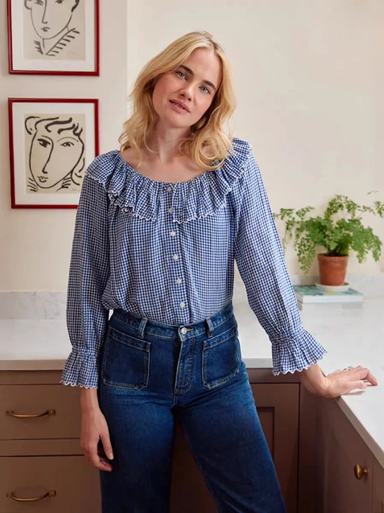 Женская хлопковая рубашка в стиле ретро, свободного кроя, с длинными рукавами, круглым вырезом, в клетку, с рукавами-колокол, на одной пуговице, с кружевным подолом с цветочным узором
Женская хлопковая рубашка в стиле ретро, свободного кроя, с длинными рукавами, круглым вырезом, в клетку, с рукавами-колокол, на одной пуговице, с кружевным подолом с цветочным узором