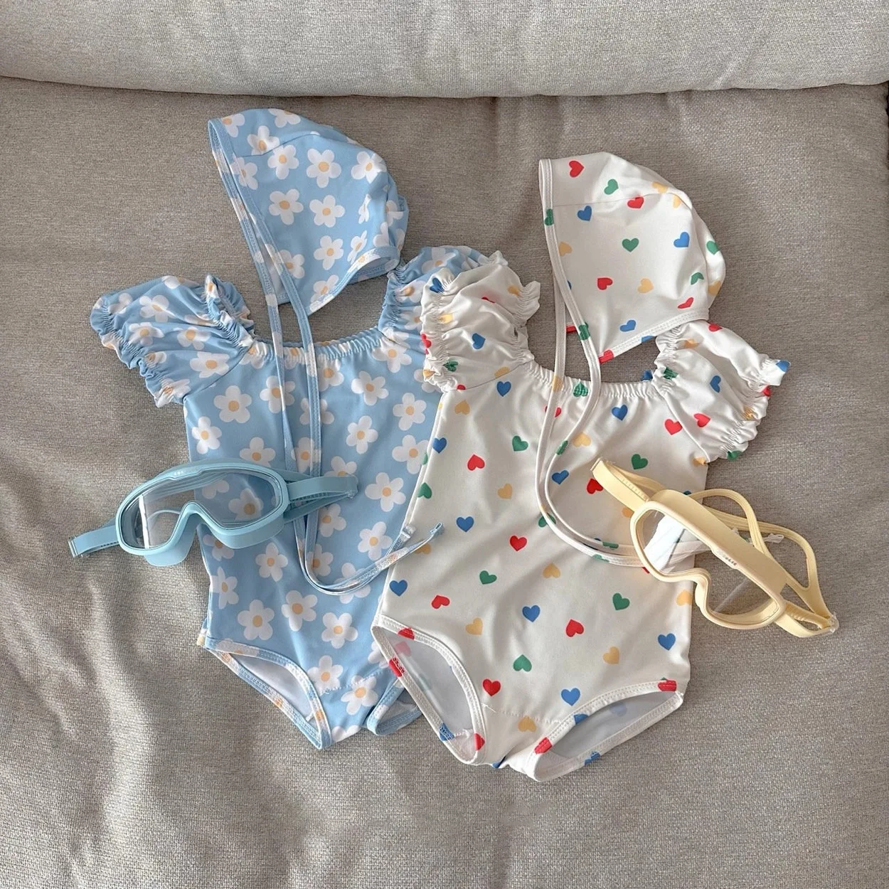 2026 New Baby Girls Cute Puff Sleeve Flower Print One Piece Swimsuit Newborn Bathing Suit + Hat Infant Toddler Swimming Suit
2026 New Baby Girls Cute Puff Sleeve Flower Print One Piece Swimsuit Newborn Bathing Suit + Hat Infant Toddler Swimming Suit