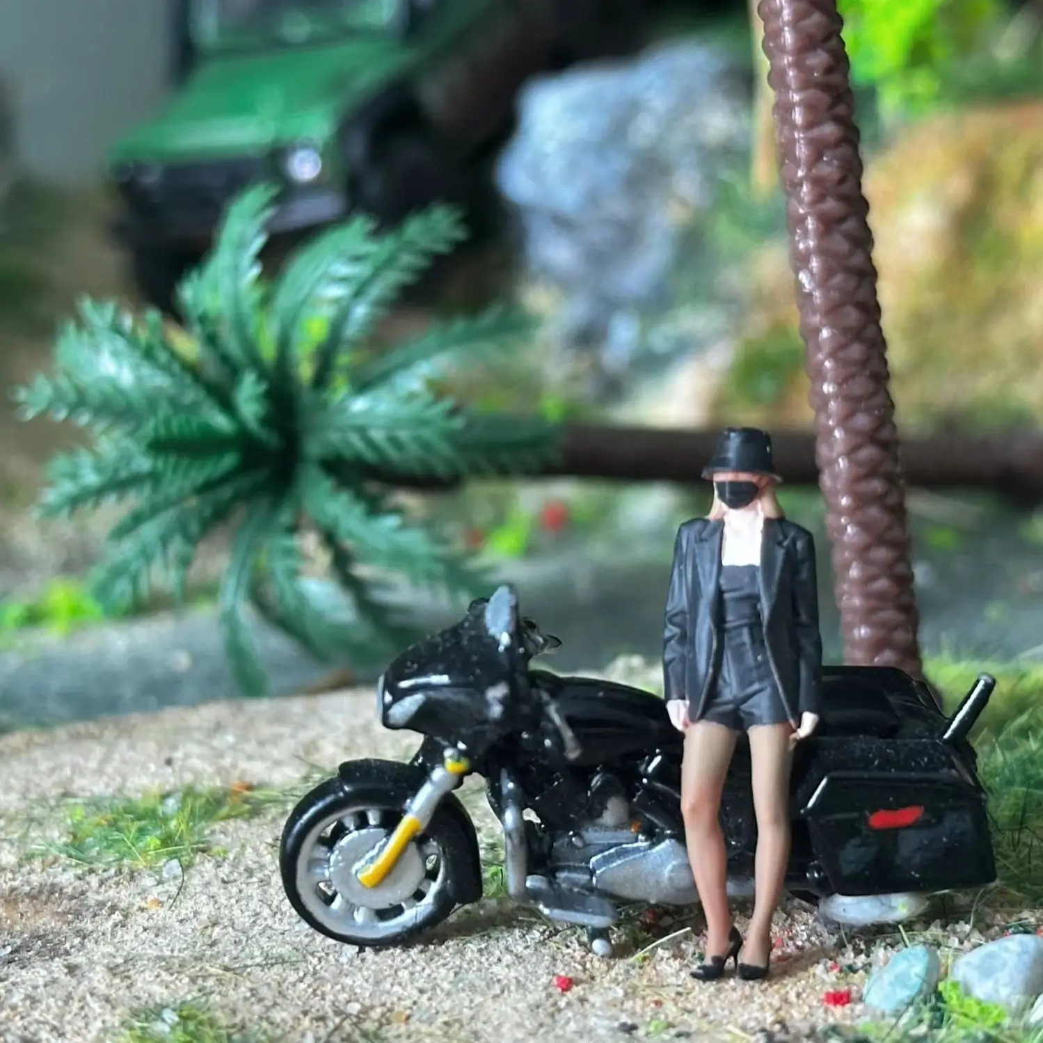 1:64 Miniature Versatile Stockings Car Model Girl Scenes Props Figure
1:64 Miniature Versatile Stockings Car Model Girl Scenes Props Figure