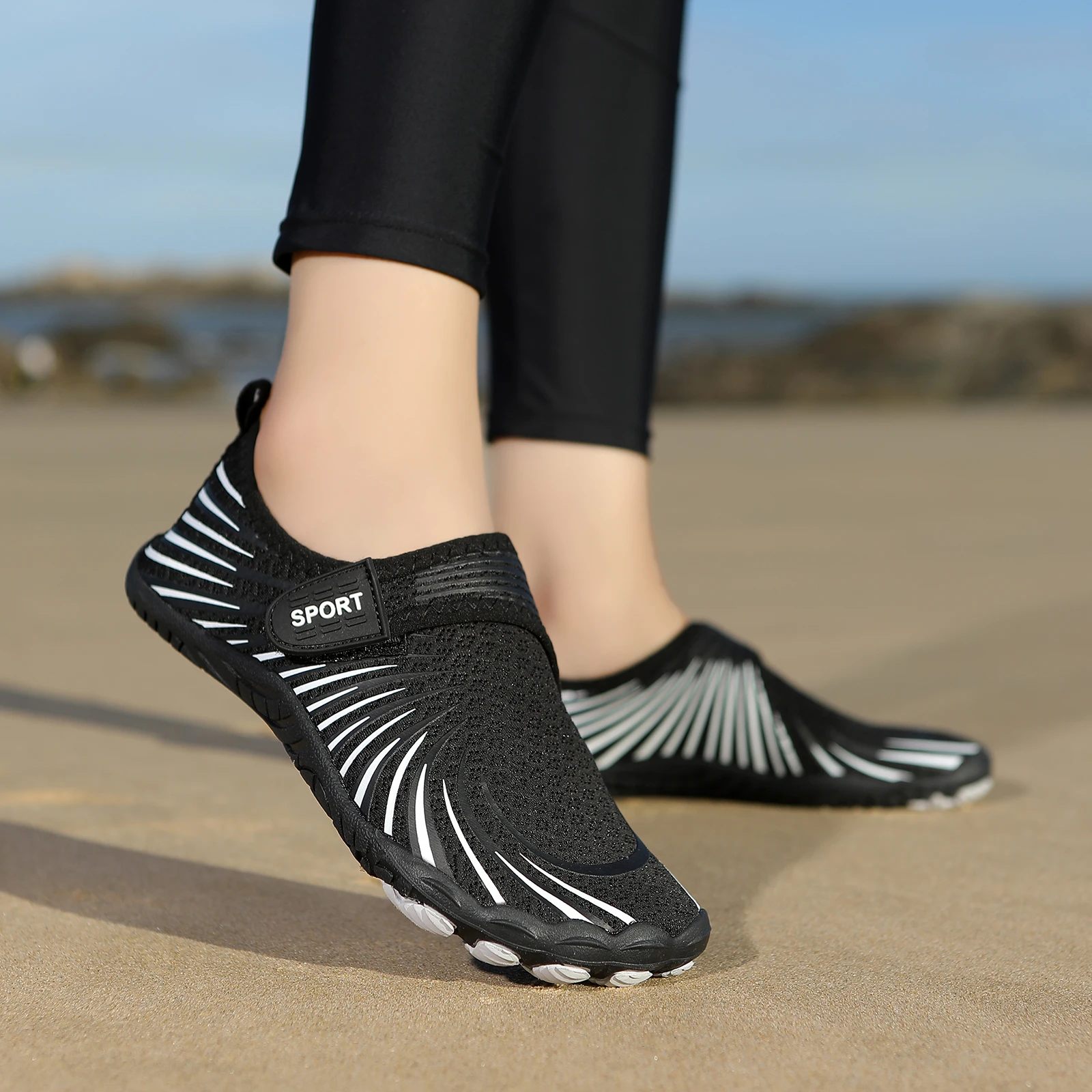 Adult Non-Slip Quick Dry Breathable Aqua Shoes Beach Water Shoes Anti-Wear for Outdoor Swimming Diving Wading
Adult Non-Slip Quick Dry Breathable Aqua Shoes Beach Water Shoes Anti-Wear for Outdoor Swimming Diving Wading
