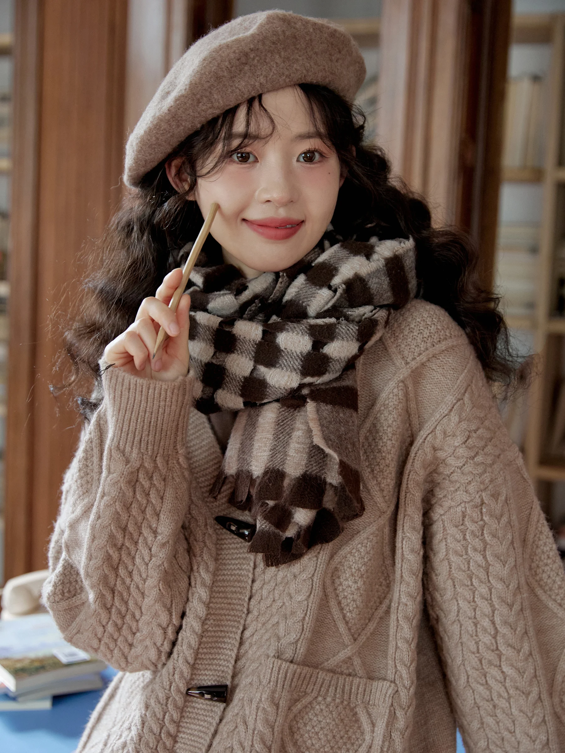 Lingjiu 2025V-Ne Knitted Open Cardigan Women's Autumn Winter Thiened Loose Button-Up Sweater Outerwear Sweet Sle
Lingjiu 2025V-Ne Knitted Open Cardigan Women's Autumn Winter Thiened Loose Button-Up Sweater Outerwear Sweet Sle