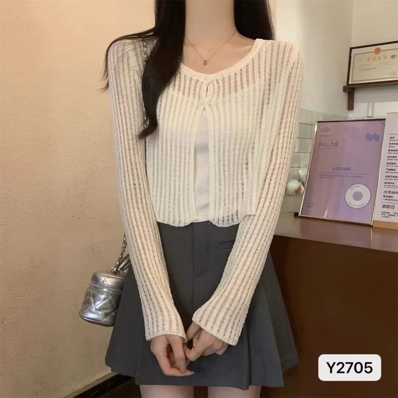 New Korean-style versatile loose-fitting hollow-out long-sleeve thin sun-protective knitted cardigan outerwear for women
New Korean-style versatile loose-fitting hollow-out long-sleeve thin sun-protective knitted cardigan outerwear for women