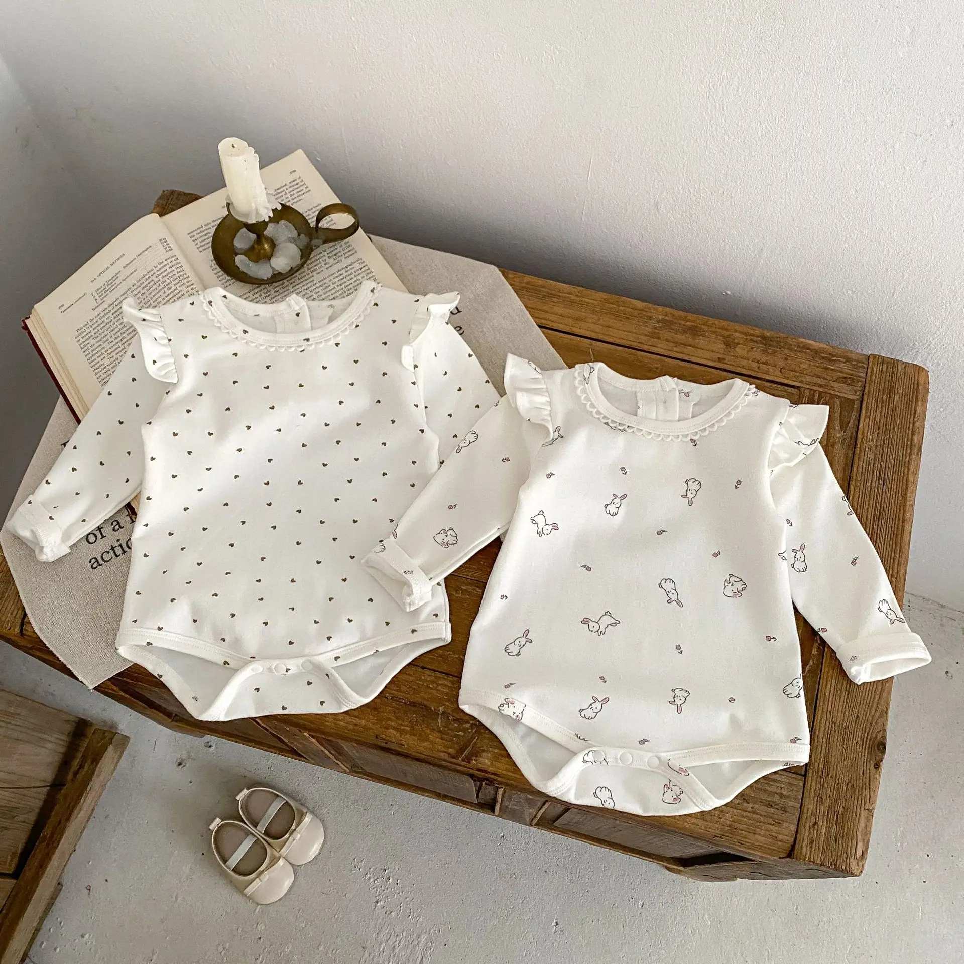 Spring Baby Clothing For Girls Printed Small Flying Sleeves Long Sleeved Jumpsuit, Bag And Buttocks All In One
Spring Baby Clothing For Girls Printed Small Flying Sleeves Long Sleeved Jumpsuit, Bag And Buttocks All In One