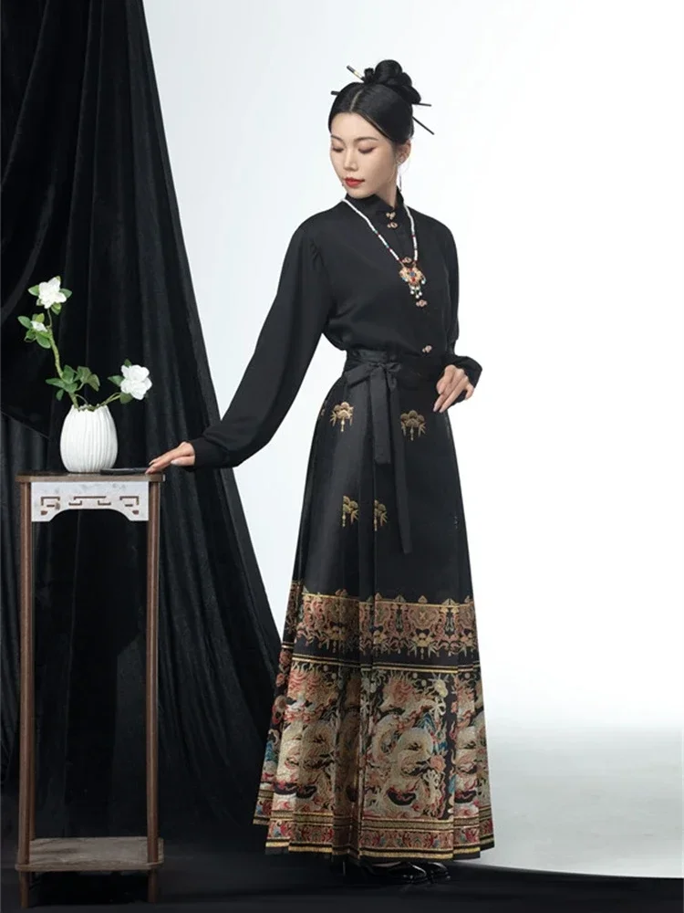 Оригинальная юбка Hanfu Dragon Mamianqun с китайским лунным новогодним драконом 2024, тканая Золотая юбка в китайском стиле с изображением лошади, китайское платье
Оригинальная юбка Hanfu Dragon Mamianqun с китайским лунным новогодним драконом 2024, тканая Золотая юбка в китайском стиле с изображением лошади, китайское платье