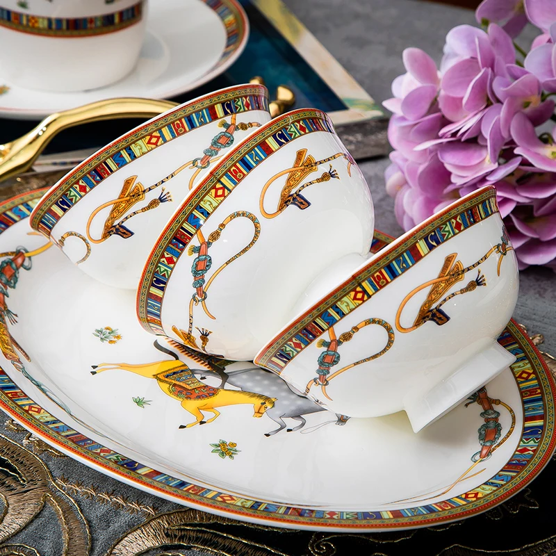 Underglaze Cerc Bone China Bowl Di European Sle Dinnerware Set Home Use round ape Porcelain Bowl Plate Diwaer Se
Underglaze Cerc Bone China Bowl Di European Sle Dinnerware Set Home Use round ape Porcelain Bowl Plate Diwaer Se
