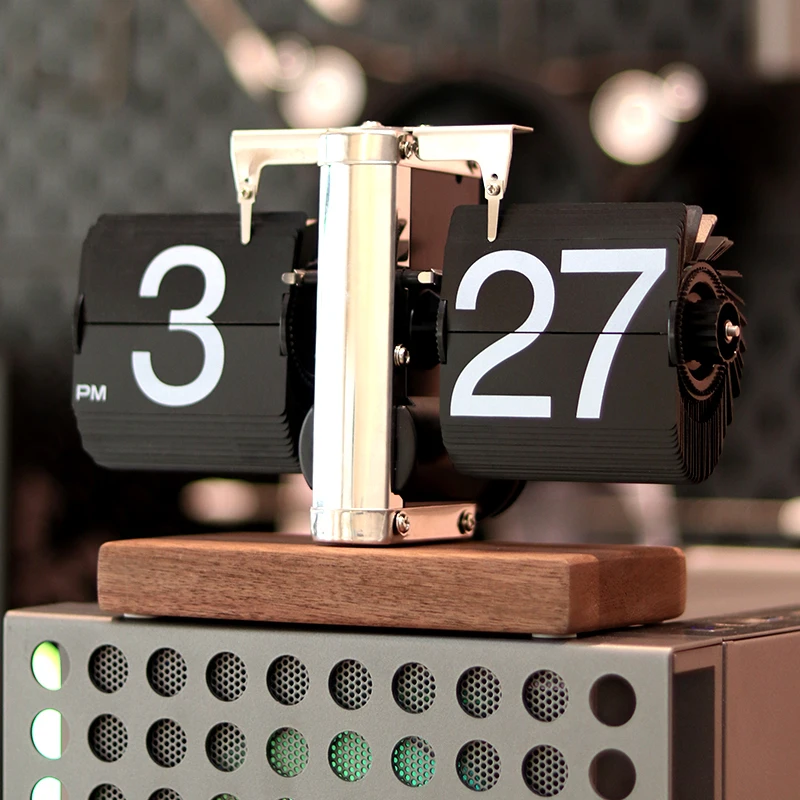 Personality Retro Mechanical Automatic Page Turning Clock Desktop Decoration Home Digital Clock Table Clock
Personality Retro Mechanical Automatic Page Turning Clock Desktop Decoration Home Digital Clock Table Clock