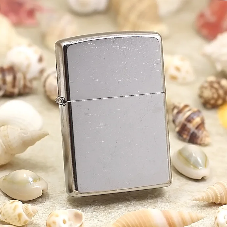 Genuine Zippo oil lighter copper windproof Solid color Kerosene lighters Gift with anti-counterfeiting code
Genuine Zippo oil lighter copper windproof Solid color Kerosene lighters Gift with anti-counterfeiting code
