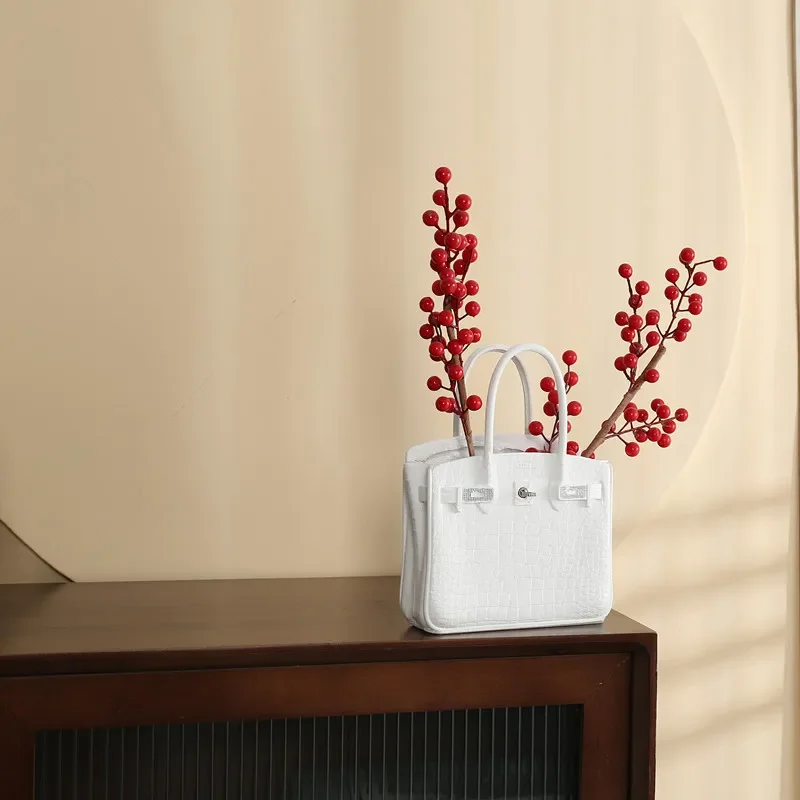 Modern Creative Luxury Vases Home Decor Items Living Room Ikebana Ornaments Interior Decoration Elegant Aesthetic Flower Bottle
Modern Creative Luxury Vases Home Decor Items Living Room Ikebana Ornaments Interior Decoration Elegant Aesthetic Flower Bottle