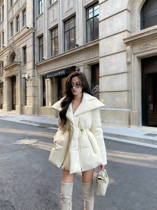Ultra-Thick Warm White Cotton Jacket Short Quilted Outerwear Winter Clothes Korean Style Commute Loose Fit Zipper Closure
Ultra-Thick Warm White Cotton Jacket Short Quilted Outerwear Winter Clothes Korean Style Commute Loose Fit Zipper Closure