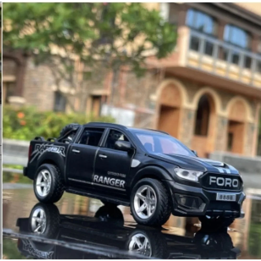 1:32 Ford Raptor F350 Pickup Alloy Car Model Diecast Metal Off-road Vehicles Car Model Simulation Sound and Light Kids Toys Gift
1:32 Ford Raptor F350 Pickup Alloy Car Model Diecast Metal Off-road Vehicles Car Model Simulation Sound and Light Kids Toys Gift