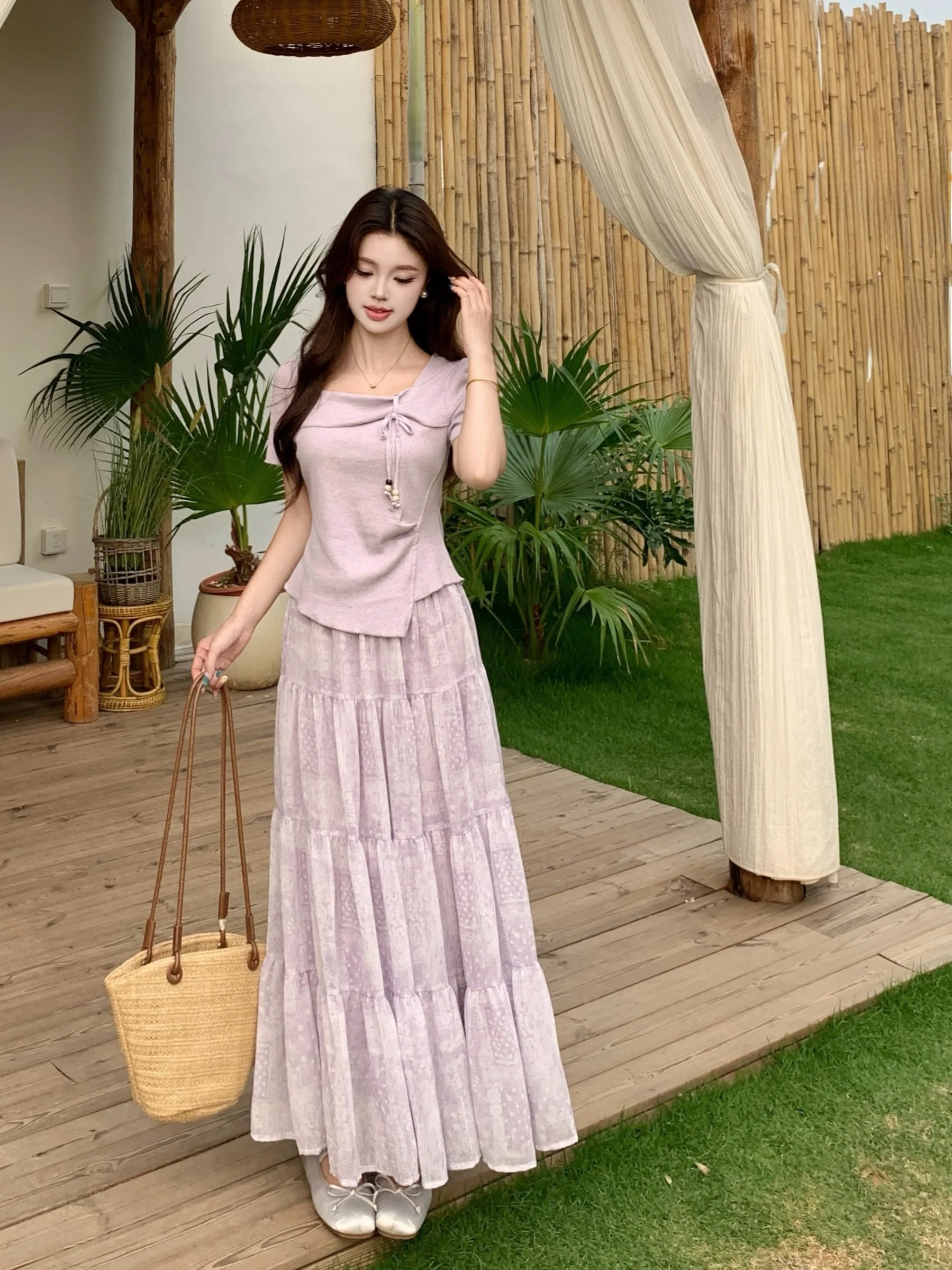 plus Size Women's Soft Purple Square Collar Short Sleeve T-Shirt And Cake High Waist Floral Half Skirt Set Summer New Style
plus Size Women's Soft Purple Square Collar Short Sleeve T-Shirt And Cake High Waist Floral Half Skirt Set Summer New Style