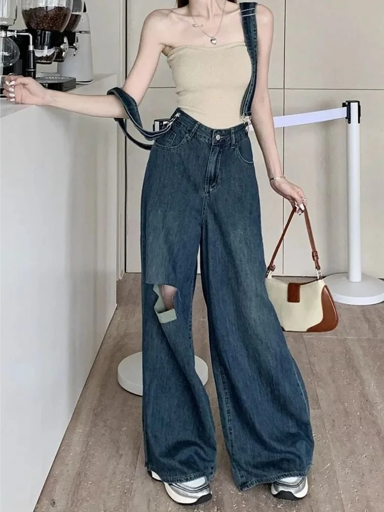 Women Ripped Denim Overalls 2026 Summer New Korean Style High Waist Wide Leg Loose Fit Slimming Casual Jeans Jumpsuit for Girls
Women Ripped Denim Overalls 2026 Summer New Korean Style High Waist Wide Leg Loose Fit Slimming Casual Jeans Jumpsuit for Girls