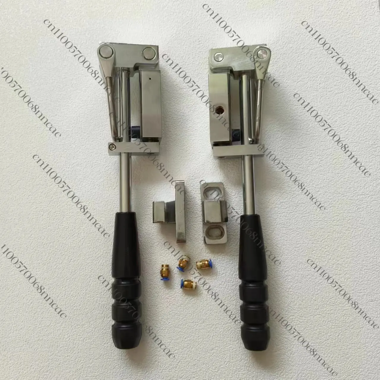 Large industrial automatic washing machine, washing machine pneumatic door lock, washing equipment accessories
Large industrial automatic washing machine, washing machine pneumatic door lock, washing equipment accessories
