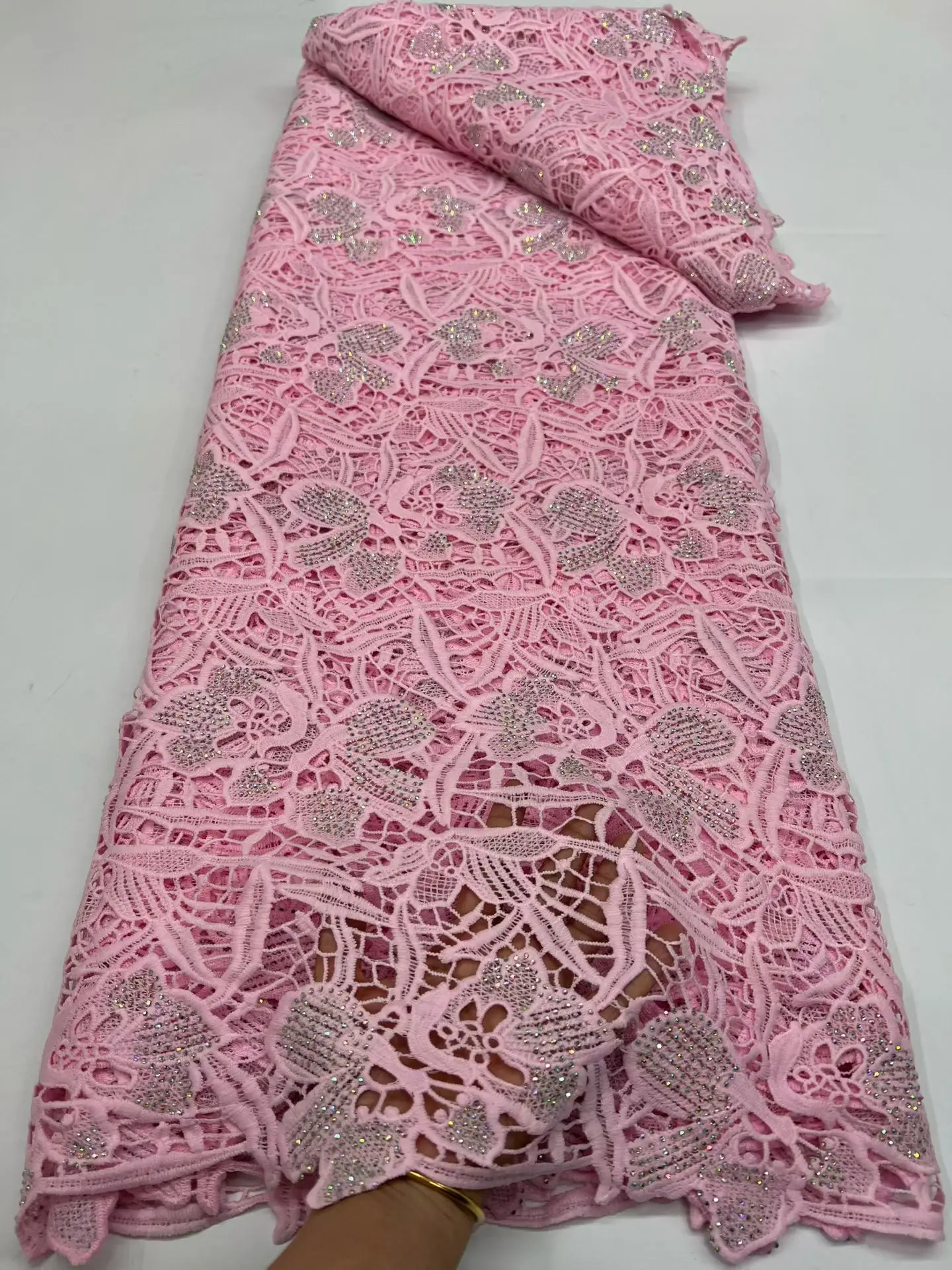 Nigerian Hollow Out Water Soluble Fabric Knitted High Quality 5Yards African Cord Guipure Lace Fabric For Wedding Dress RF65-4
Nigerian Hollow Out Water Soluble Fabric Knitted High Quality 5Yards African Cord Guipure Lace Fabric For Wedding Dress RF65-4