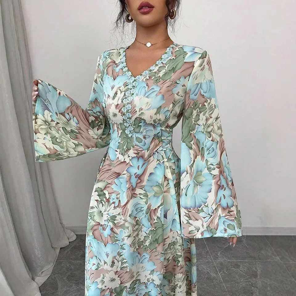 Foreign trade evening dress 2026 new fashion temperament slim horn sleeve V-neck A-shaped dress robe
Foreign trade evening dress 2026 new fashion temperament slim horn sleeve V-neck A-shaped dress robe