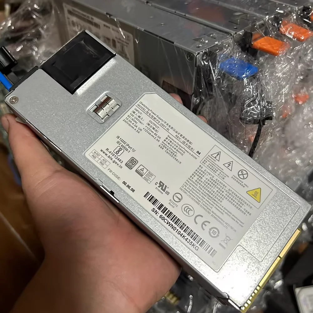 Серверный блок питания PS-2801-9L мощностью 800 Вт 
Серверный блок питания PS-2801-9L мощностью 800 Вт
