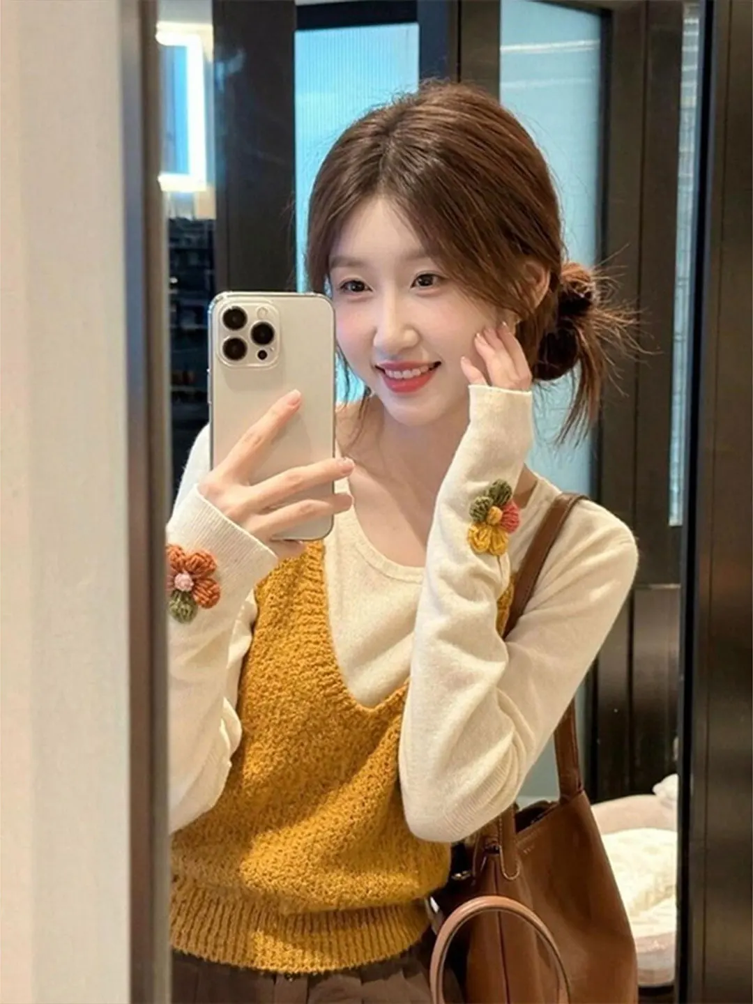 Korean Style Lazy Knitted Vest Set Soft Cozy Early Autumn Fashion Two Piece Suit Long Sleeve round Neck Casual Wear for Women
Korean Style Lazy Knitted Vest Set Soft Cozy Early Autumn Fashion Two Piece Suit Long Sleeve round Neck Casual Wear for Women