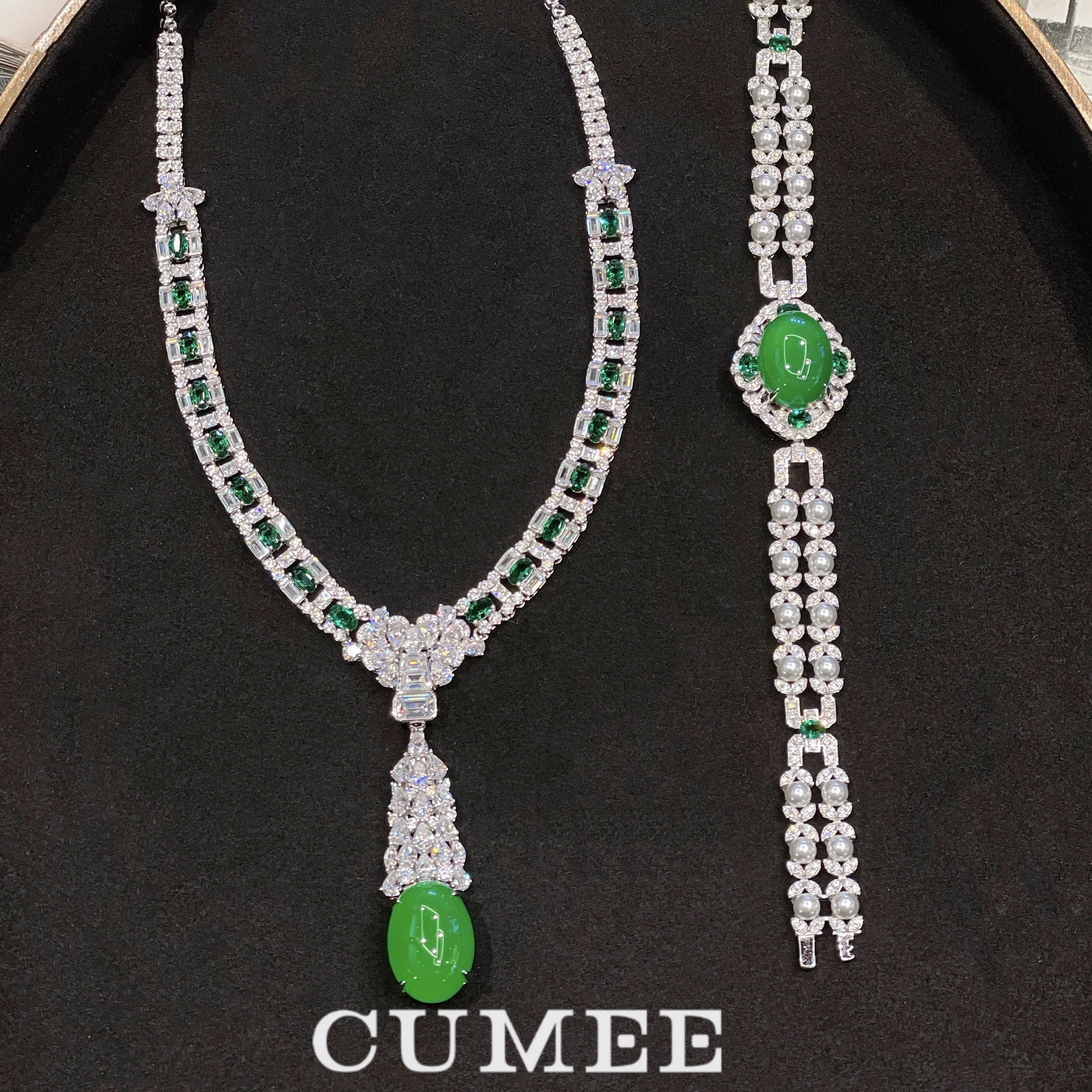 CUMEE Retro New Style High End Style Banquet Chalcedony Bracelet Necklace Set Women 925 Silver Gold Plating
CUMEE Retro New Style High End Style Banquet Chalcedony Bracelet Necklace Set Women 925 Silver Gold Plating
