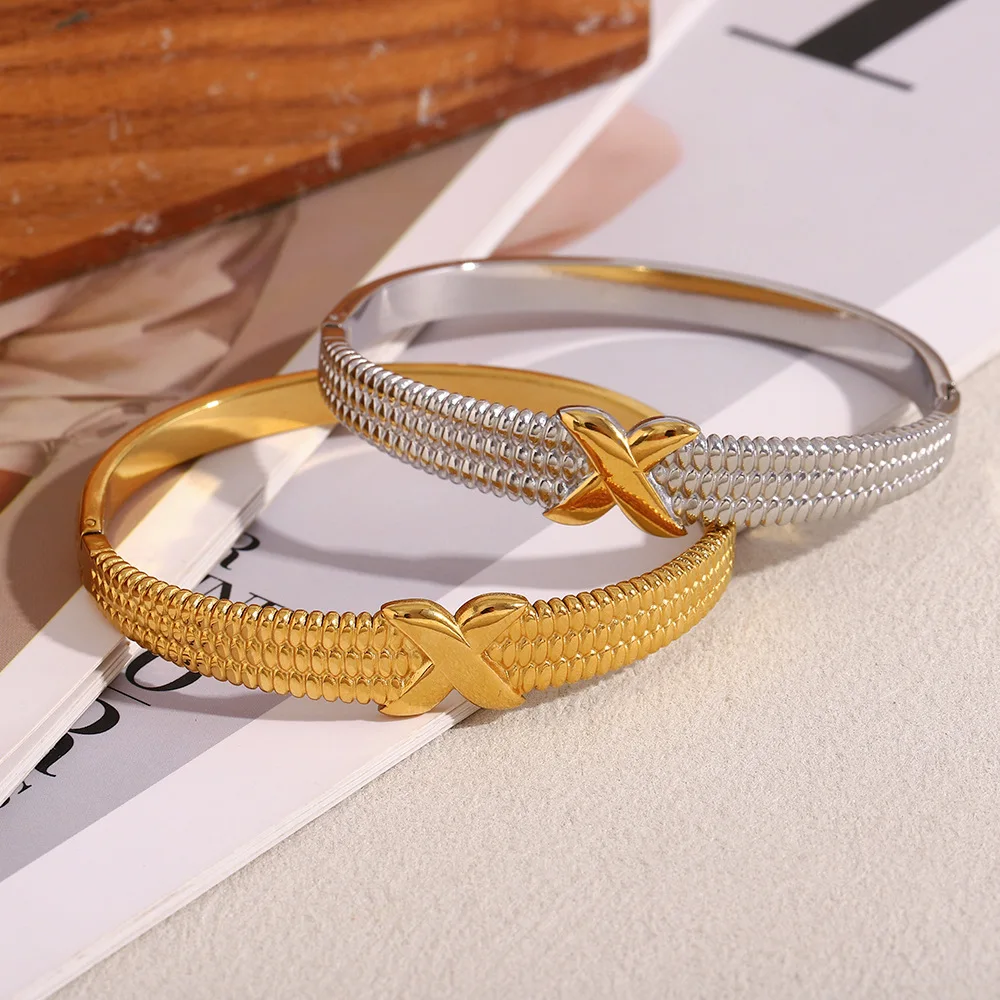 Keen on Bracelet Women's Stainless Steel X-Pattern Buckle Fashion Design Personalized Handjewelry Wholesale Gift New
Keen on Bracelet Women's Stainless Steel X-Pattern Buckle Fashion Design Personalized Handjewelry Wholesale Gift New