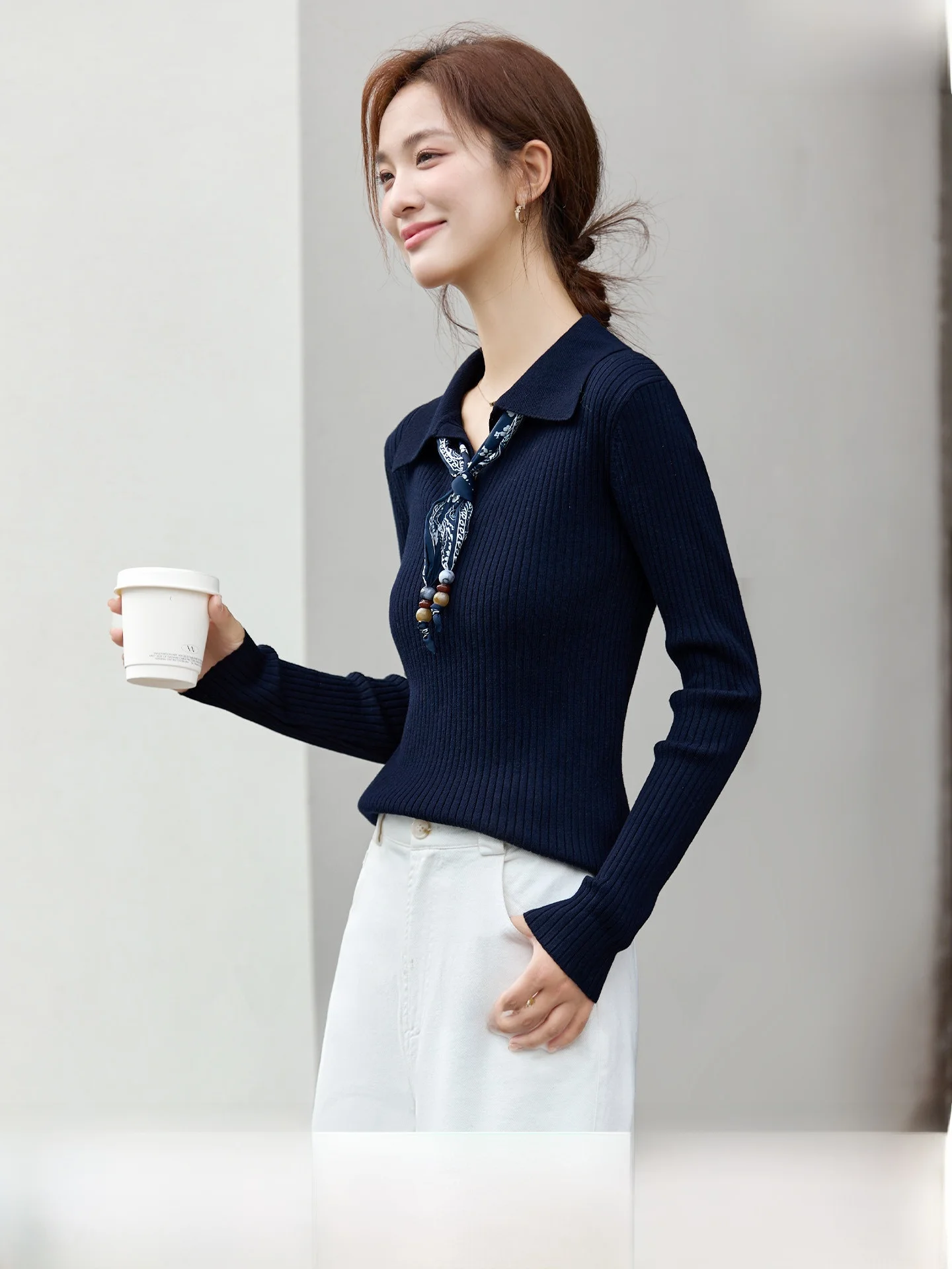 Women's Slim Fit Knitwear with Scarf Collar Casual Style Inner Wear Base Shirt Soft Nylon Fabric Long Sleeve Winter New Arrival
Women's Slim Fit Knitwear with Scarf Collar Casual Style Inner Wear Base Shirt Soft Nylon Fabric Long Sleeve Winter New Arrival