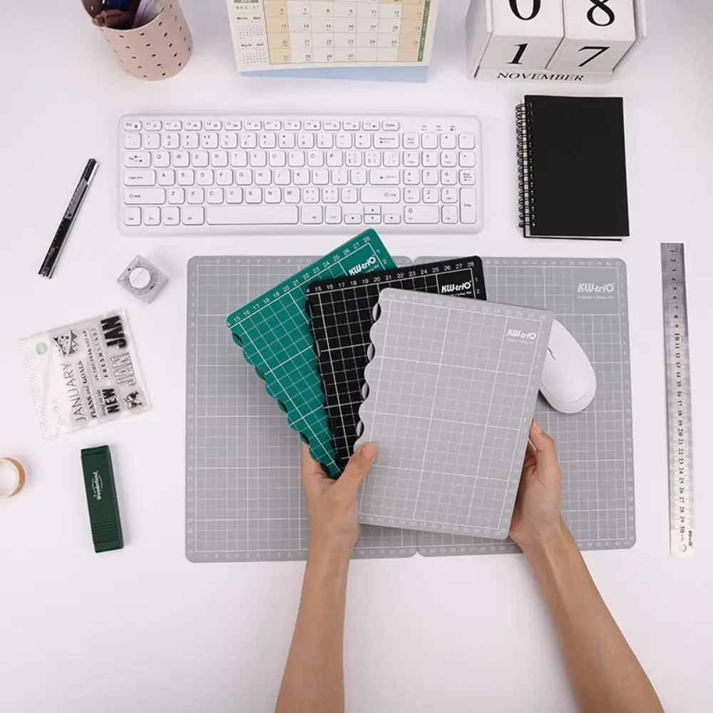 PVC Folding Cutting Pad A3-A4/A4-A5 Size Switching Folding Cutting Mat Manual DIY Crafts Workbench Patchwork Cut Pad Sewing Tool
PVC Folding Cutting Pad A3-A4/A4-A5 Size Switching Folding Cutting Mat Manual DIY Crafts Workbench Patchwork Cut Pad Sewing Tool