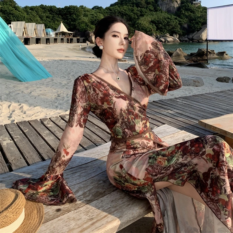 French Bohemian Autumn Flower Print Holiday Maxi Dress Vintage Women V Neck Flare Sleeve Lace Up Sexy Backless Chiffon Long Robe
French Bohemian Autumn Flower Print Holiday Maxi Dress Vintage Women V Neck Flare Sleeve Lace Up Sexy Backless Chiffon Long Robe