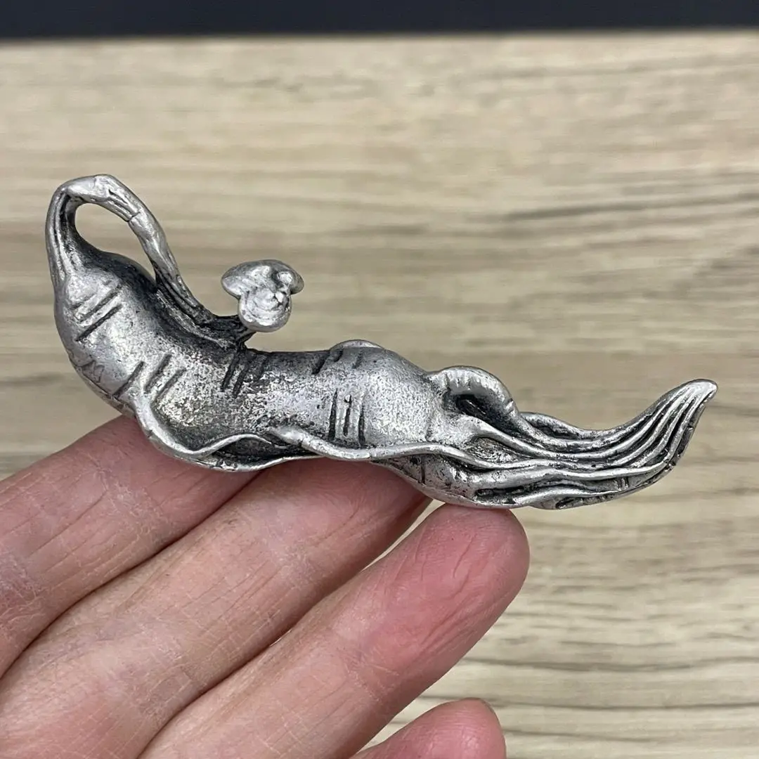 Life retro antique ginseng ruyi ornament pen holder study handle creative Chinese bronze ware
Life retro antique ginseng ruyi ornament pen holder study handle creative Chinese bronze ware