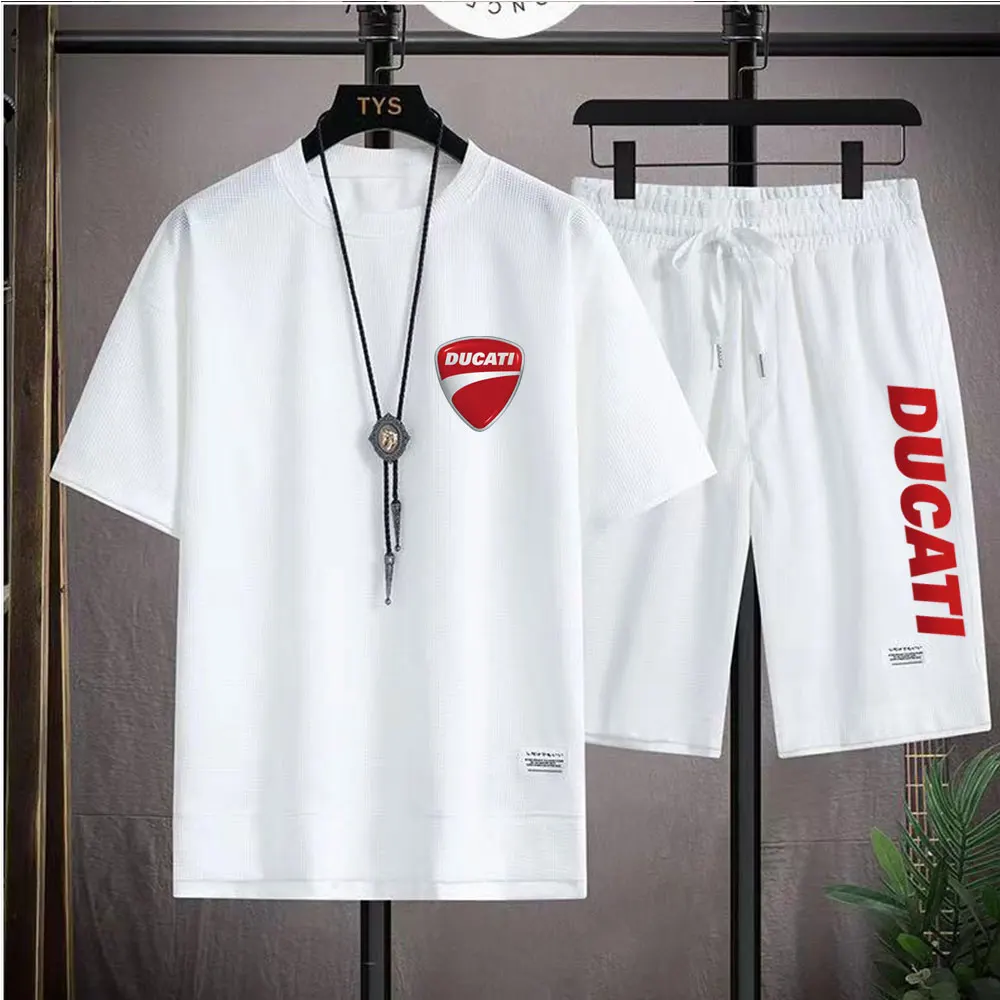 2026 Ducati racing bike brand printed men's sets Summer top short sleeve men's T-shirt + sports shorts jogging men's clothing
2026 Ducati racing bike brand printed men's sets Summer top short sleeve men's T-shirt + sports shorts jogging men's clothing