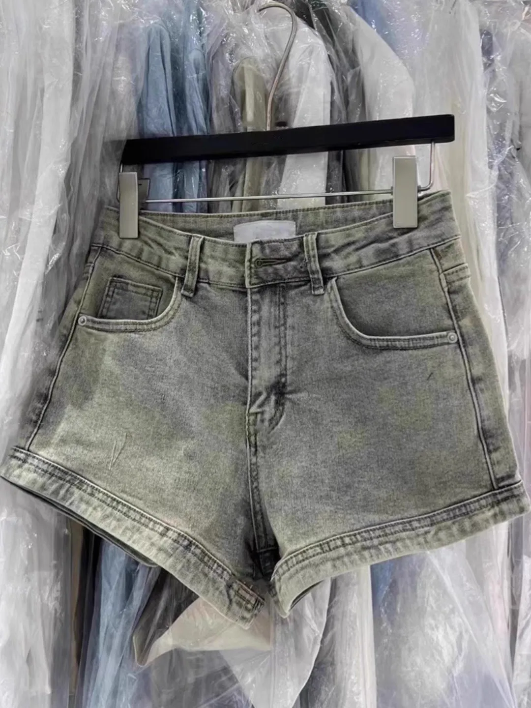plus Size Women's American Retro Denim Shorts A-Line Slimming Hot Pants Summer Casual High Waist Cotton Stretch Zipper Fly
plus Size Women's American Retro Denim Shorts A-Line Slimming Hot Pants Summer Casual High Waist Cotton Stretch Zipper Fly