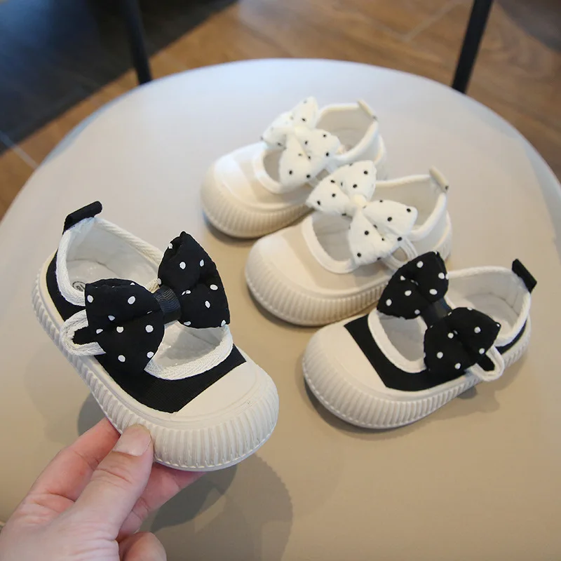 Обувь для девочек с волнистыми точками, новинка 2021 года, осенняя детская парусиновая обувь с бантом, детские кроссовки, милая обувь принцессы, универсальная детская обувь, Zapatillas De Mujer
Обувь для девочек с волнистыми точками, новинка 2021 года, осенняя детская парусиновая обувь с бантом, детские кроссовки, милая обувь принцессы, универсальная детская обувь, Zapatillas De Mujer