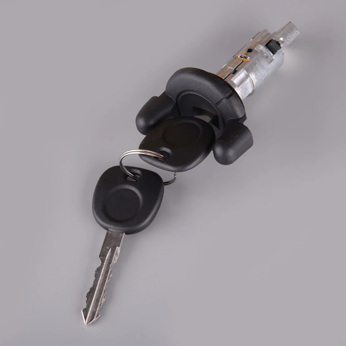 US287L 12472980 15815961 Ignition Lock Cylinder Key Fit for Cadillac Escalade Chevrolet Express Silverado GMC Savana Sierra
US287L 12472980 15815961 Ignition Lock Cylinder Key Fit for Cadillac Escalade Chevrolet Express Silverado GMC Savana Sierra