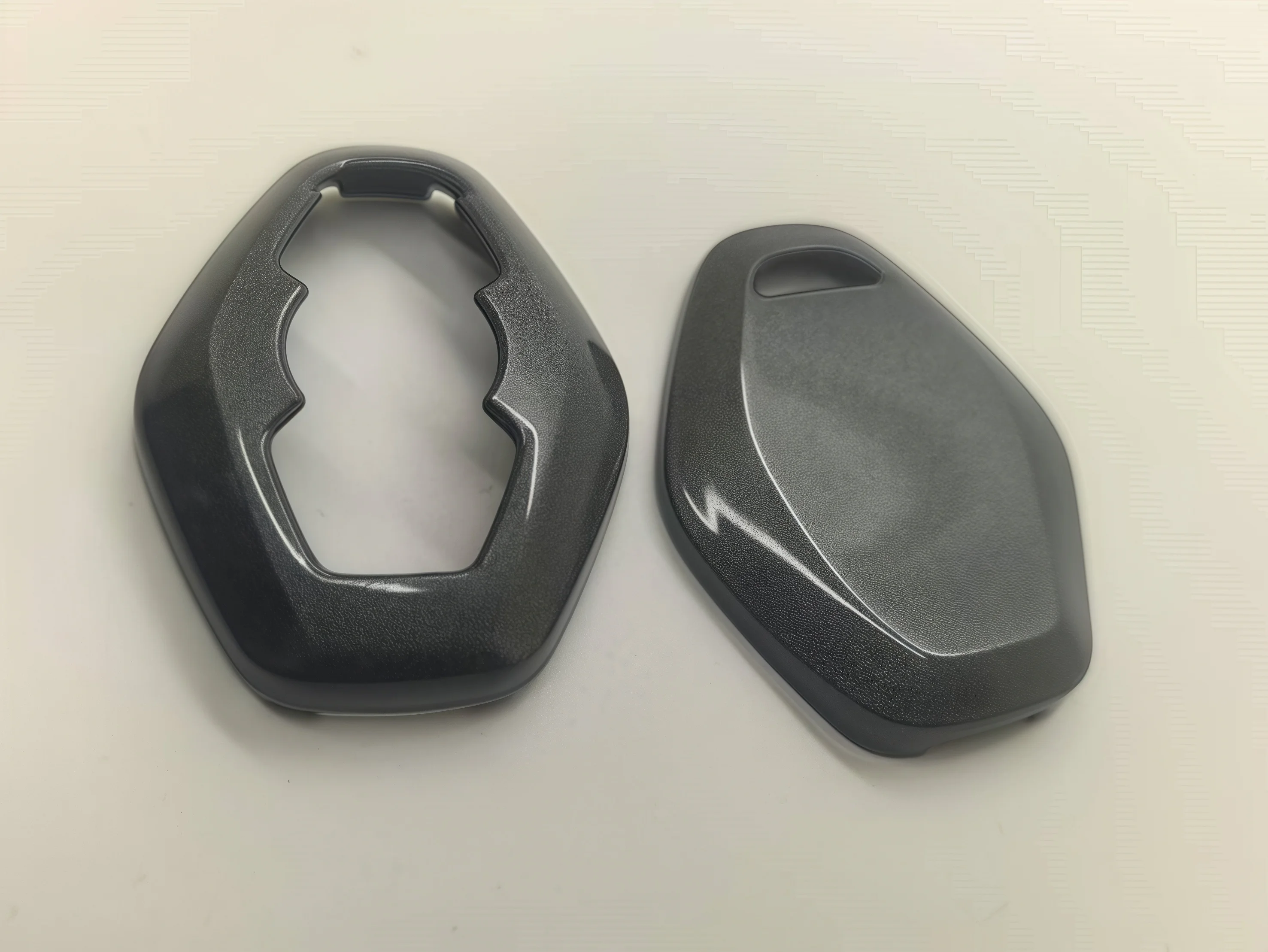 Car Accessories 2PC GREY Gloss Style Car Key Case For BMW Diamond Remote Key E46 E39 E38 Z3 Z4 E83 E53
Car Accessories 2PC GREY Gloss Style Car Key Case For BMW Diamond Remote Key E46 E39 E38 Z3 Z4 E83 E53