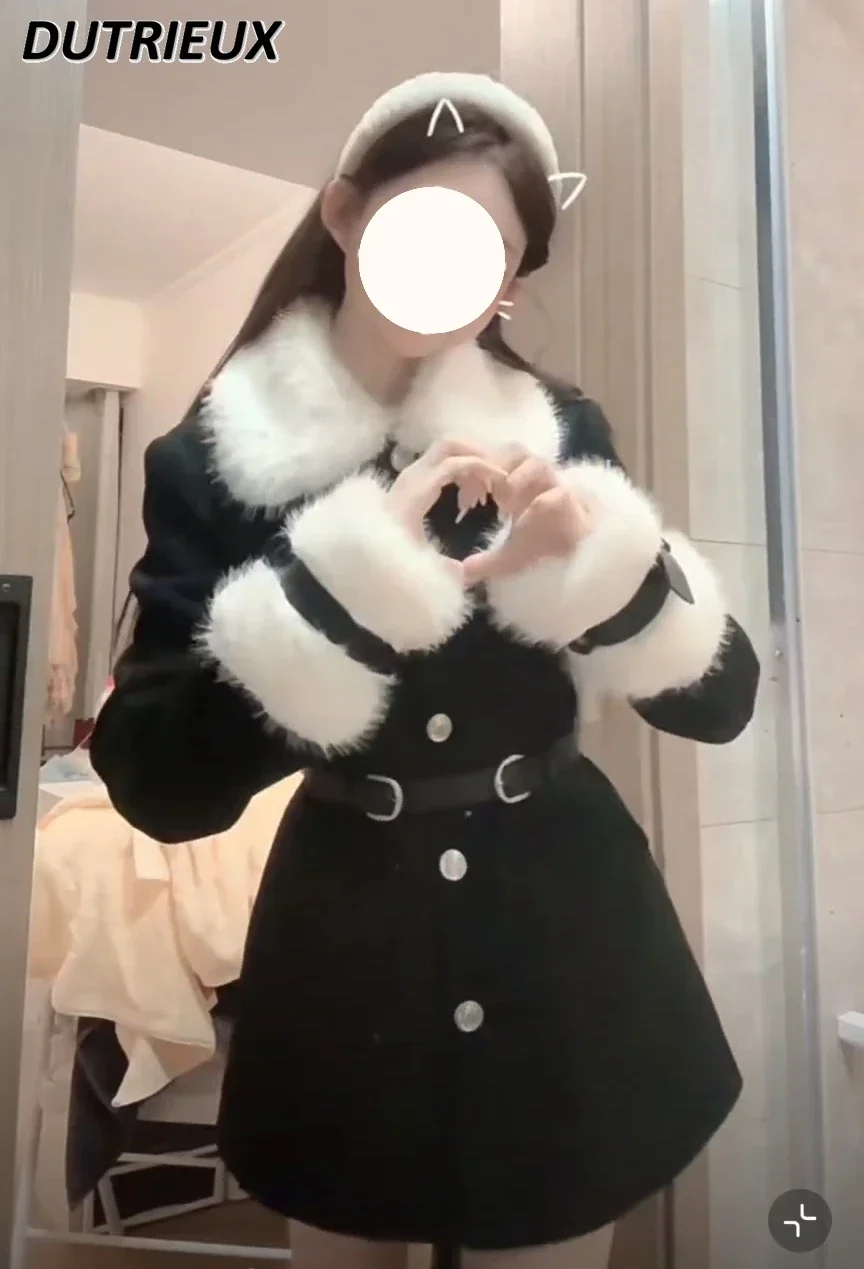 Korean College Style Sweet Temperament Woolen Coat Autumn and Winter New Niche Design Mid-Length Woolen Women Clothes
Korean College Style Sweet Temperament Woolen Coat Autumn and Winter New Niche Design Mid-Length Woolen Women Clothes
