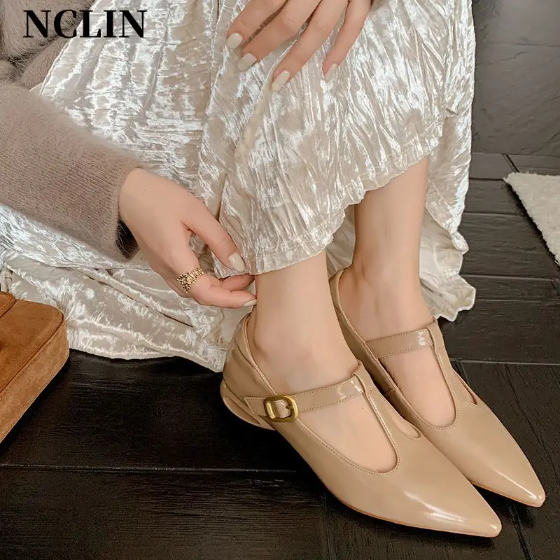 Женские Туфли Мэри Джейн, туфли из натуральной кожи с острым носком на высоком каблуке, обувь на плоской подошве для весны и лета, 2024
Женские Туфли Мэри Джейн, туфли из натуральной кожи с острым носком на высоком каблуке, обувь на плоской подошве для весны и лета, 2024